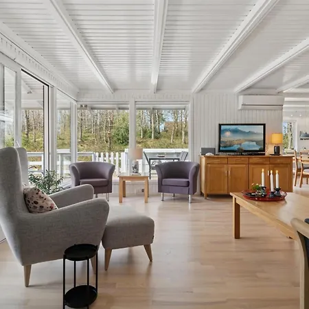 Gjertrud - 1km From The Sea By Interhome Rønne