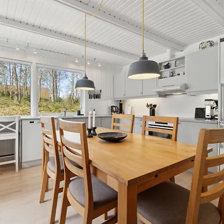 Holiday home Gjertrud - 1km From The Sea By Interhome *