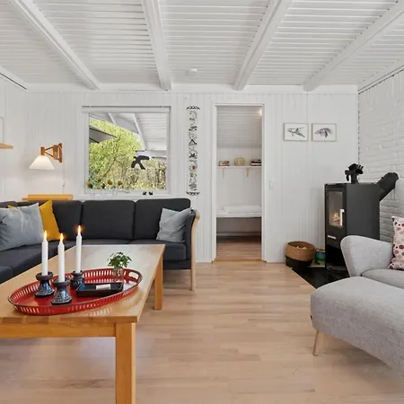 Gjertrud - 1km From The Sea By Interhome Ronne
